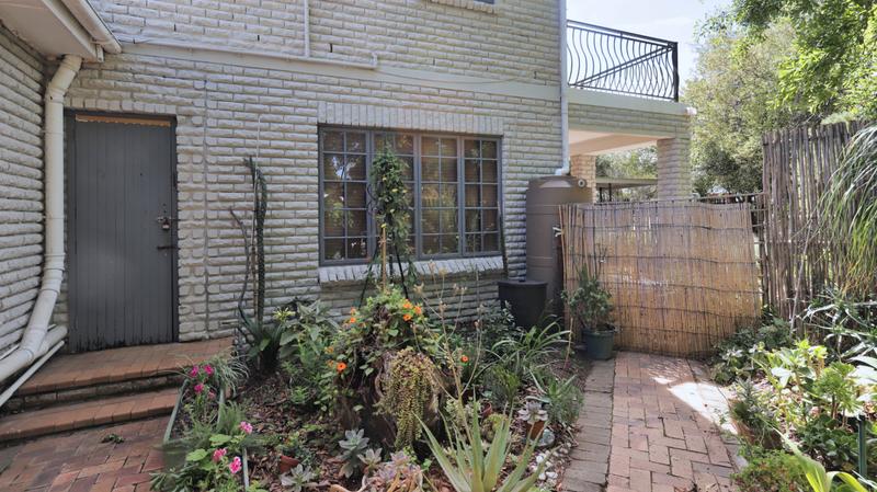 4 Bedroom Property for Sale in Somerset West Western Cape